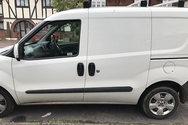 Fiat Doblo 2010> Slamlock