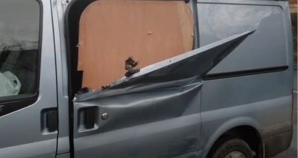 Van door peeling